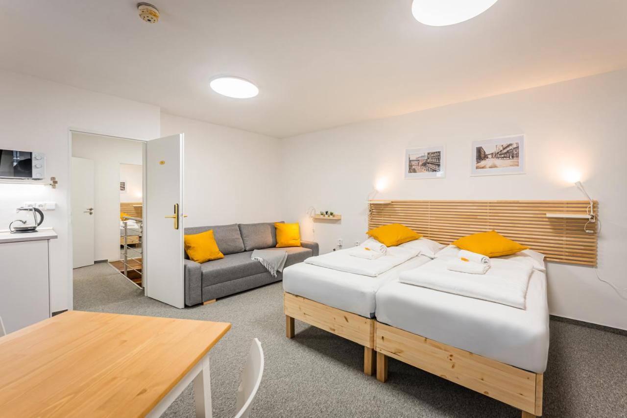 Self-Service Hotel Ostas Praha Luaran gambar