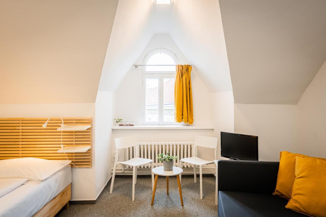 Self-Service Hotel Ostas Praha Luaran gambar