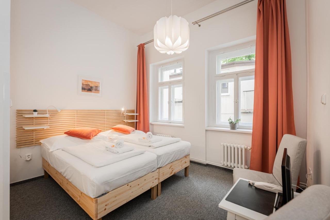Self-Service Hotel Ostas Praha Luaran gambar