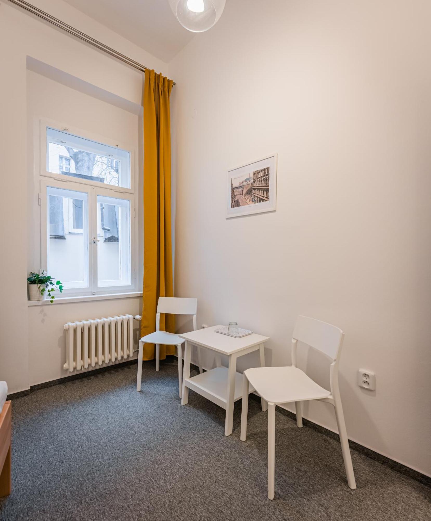 Self-Service Hotel Ostas Praha Luaran gambar